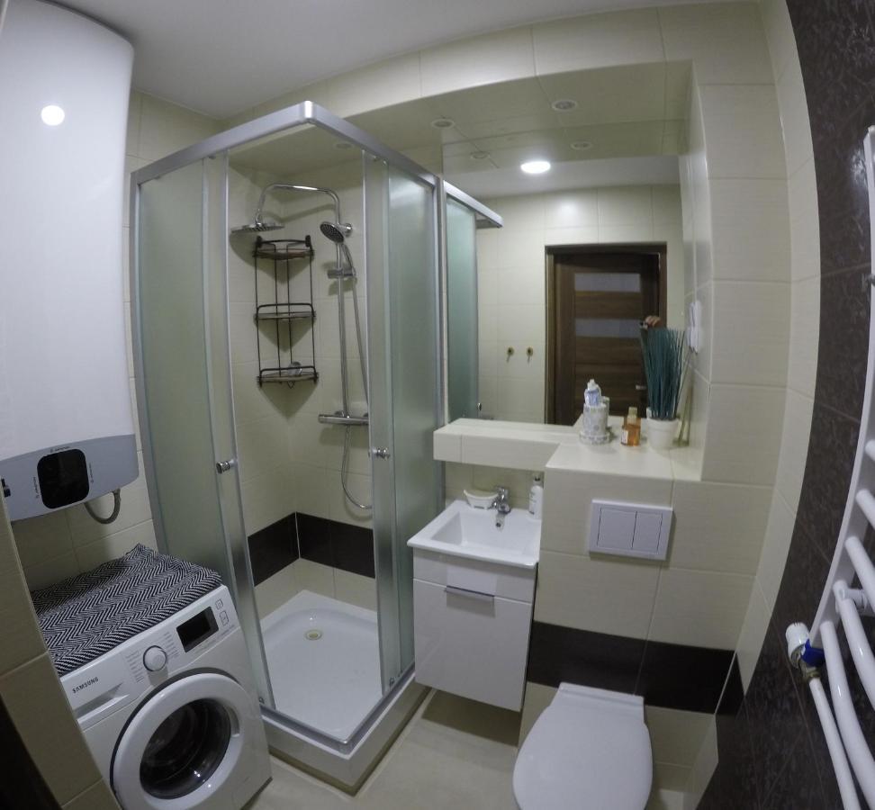 Ferienwohnung Apartament Bieszczady Ustrzyki Dolne Exterior foto